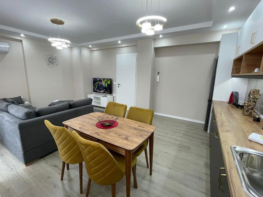 Melody Apartment In Korce Eksteriør bilde